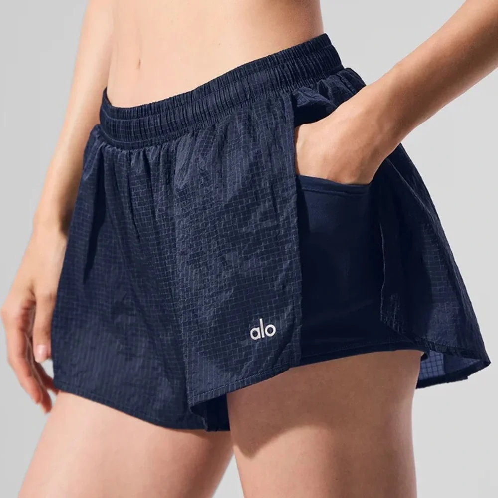 Alo Yoga Game Time Short Navy M